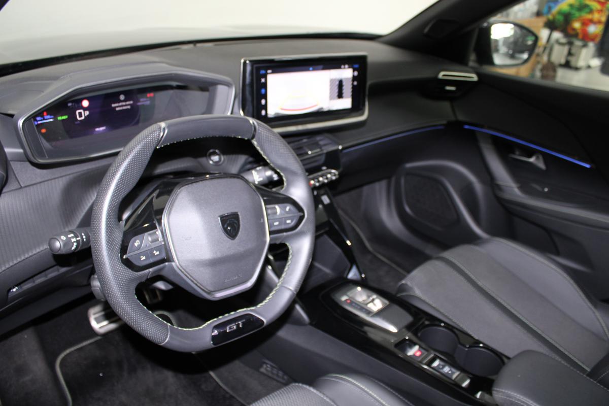 peugeot-e-2008-2025-eletrico-0cc