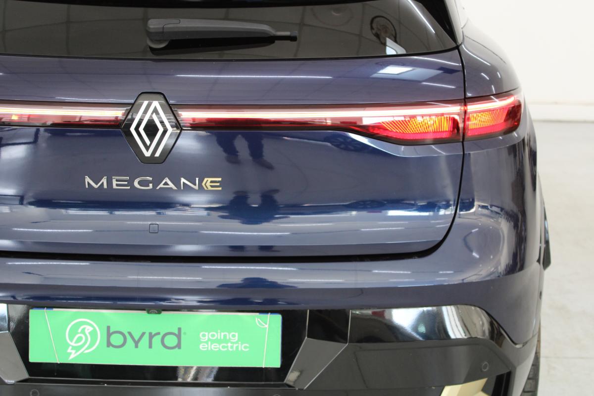 renault-megane-e-tech-2023-eletrico-0cc