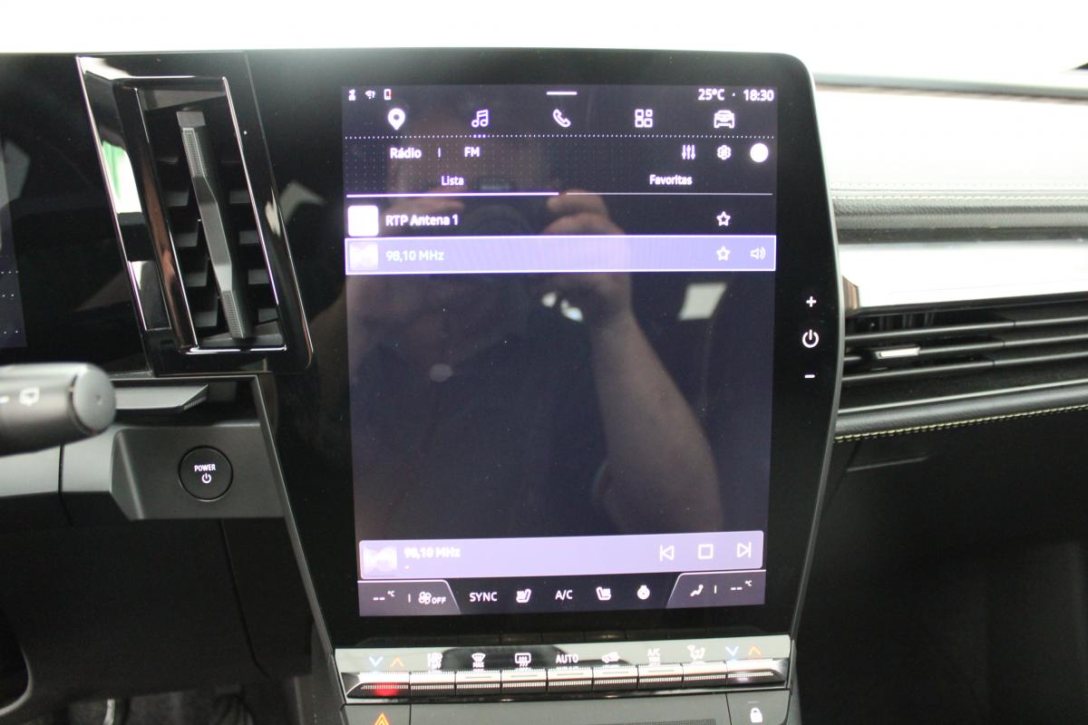 renault-megane-e-tech-2023-eletrico-0cc