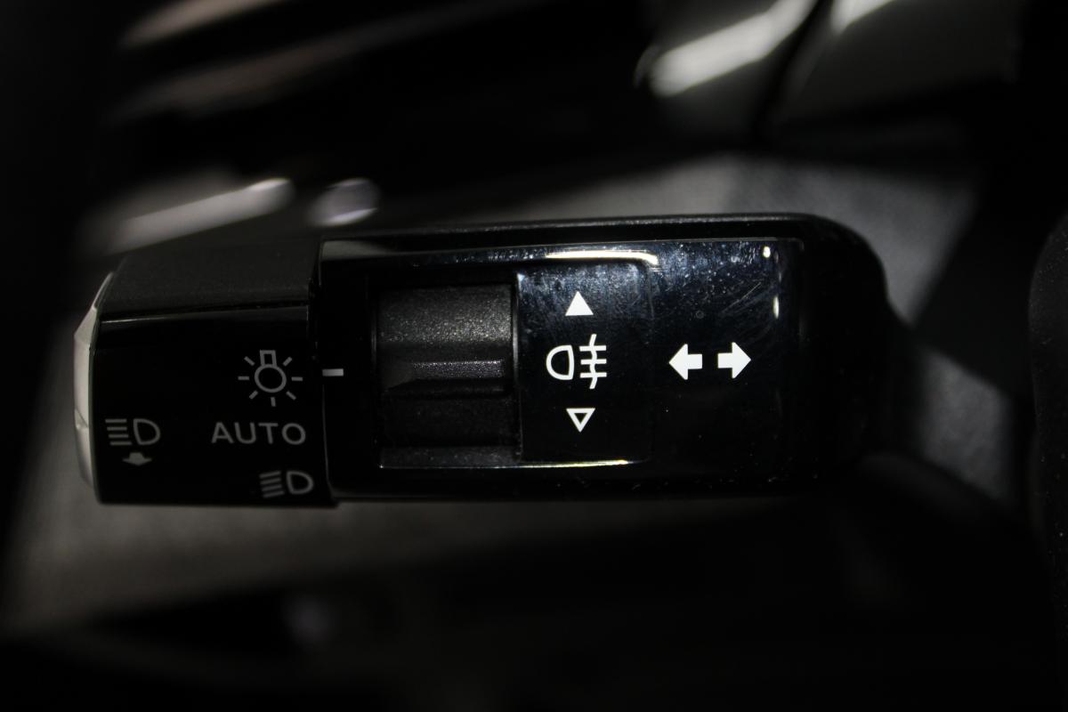 peugeot-e-3008-2025-eletrico-0cc