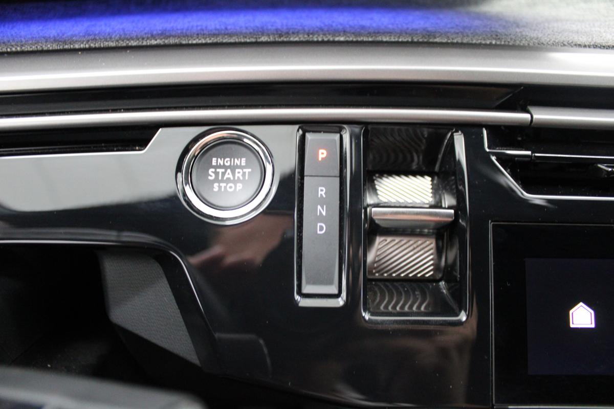 peugeot-e-3008-2025-eletrico-0cc