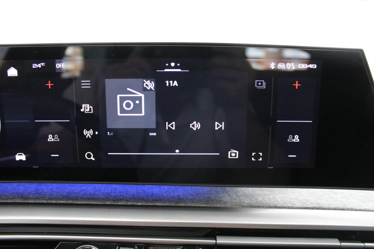 peugeot-e-3008-2025-eletrico-0cc