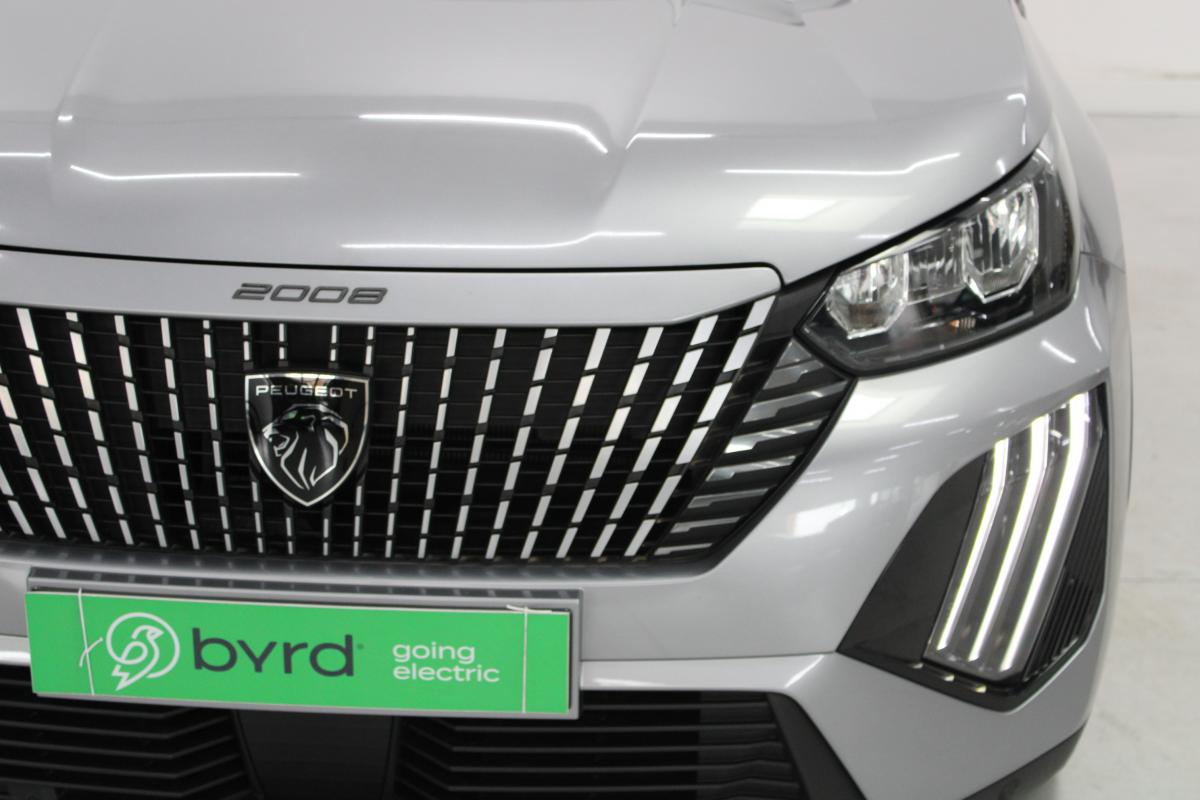 peugeot-e-2008-2025-eletrico-0cc