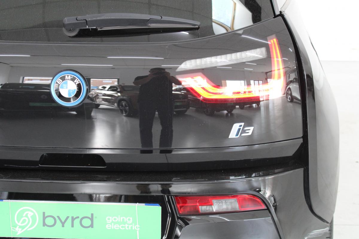 bmw-ix3-2016-hibrido-a-gasolina-647cc
