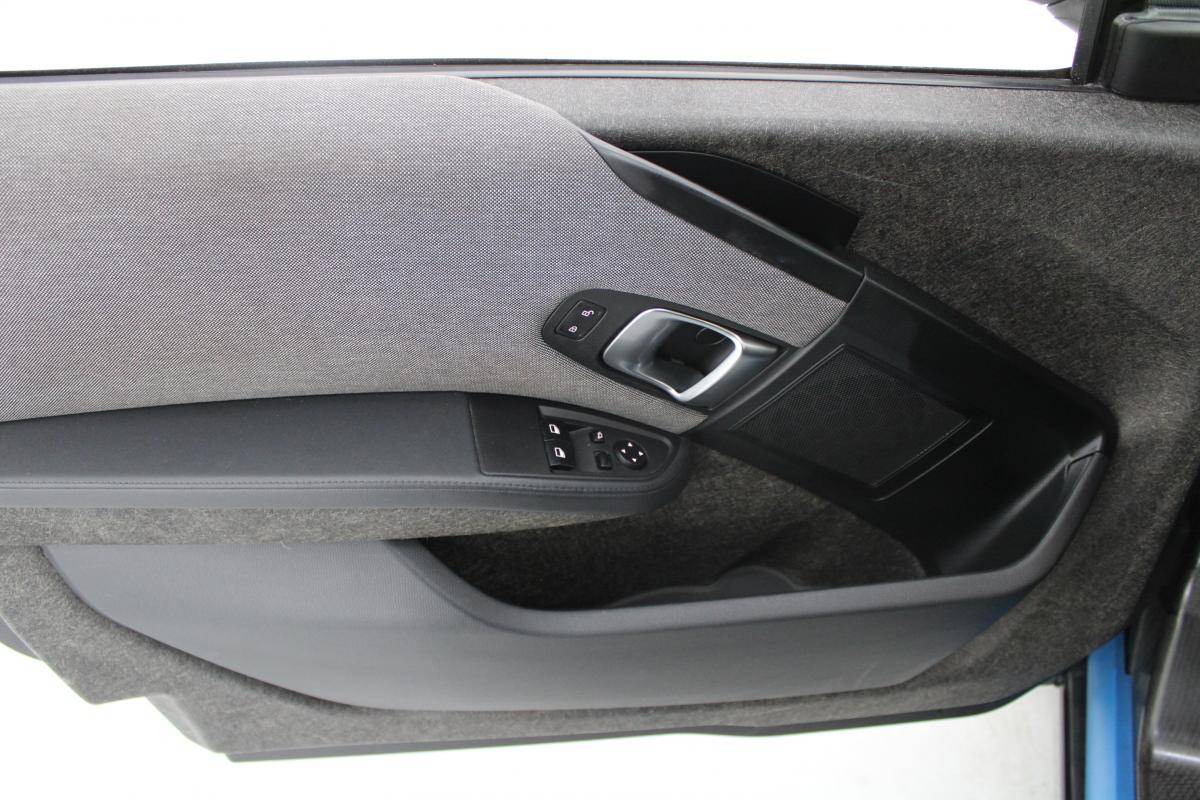 bmw-ix3-2016-hibrido-a-gasolina-647cc