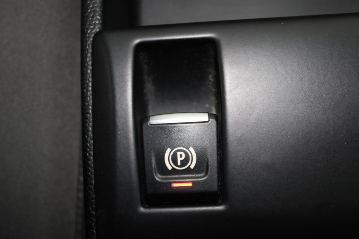 bmw-ix3-2016-hibrido-a-gasolina-647cc