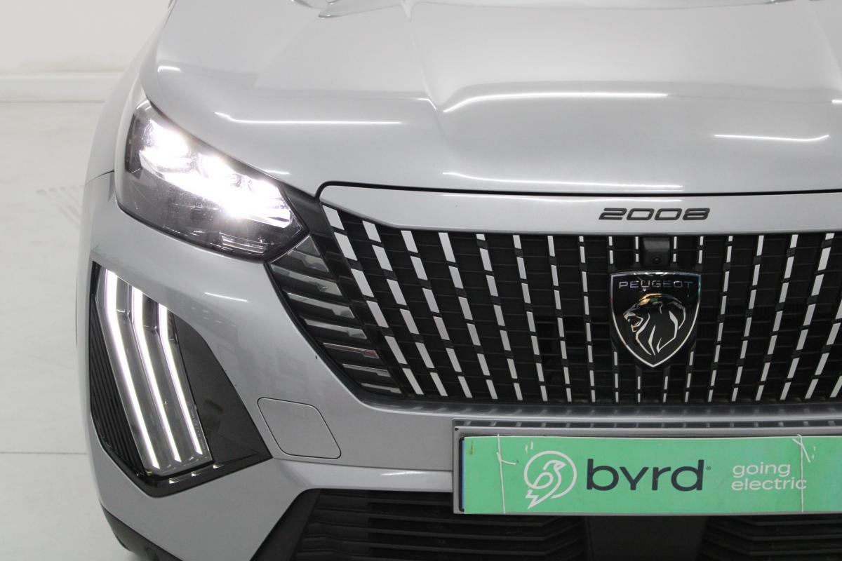 peugeot-e-2008-2025-eletrico-0cc