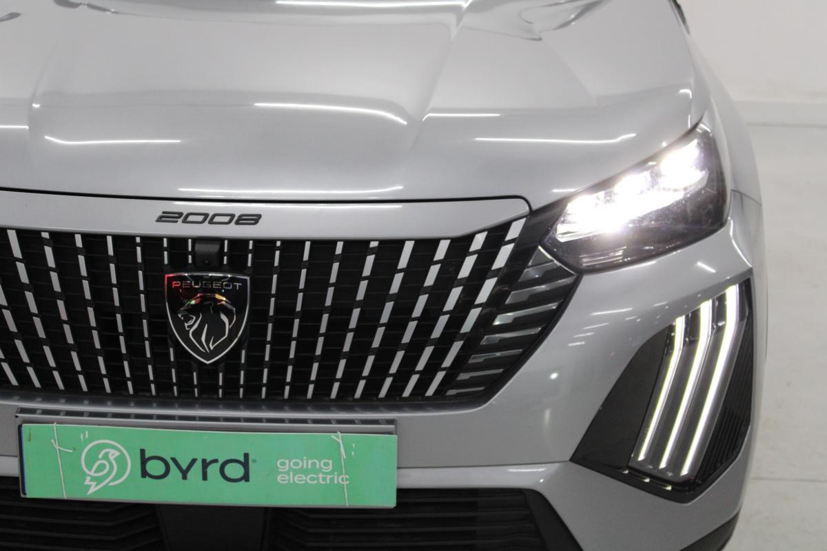 peugeot-e-2008-2025-eletrico-0cc