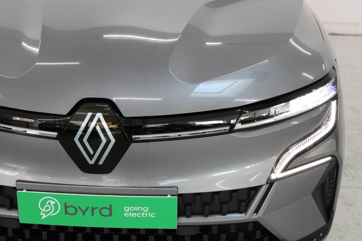 renault-megane-e-tech-2023-eletrico-0cc