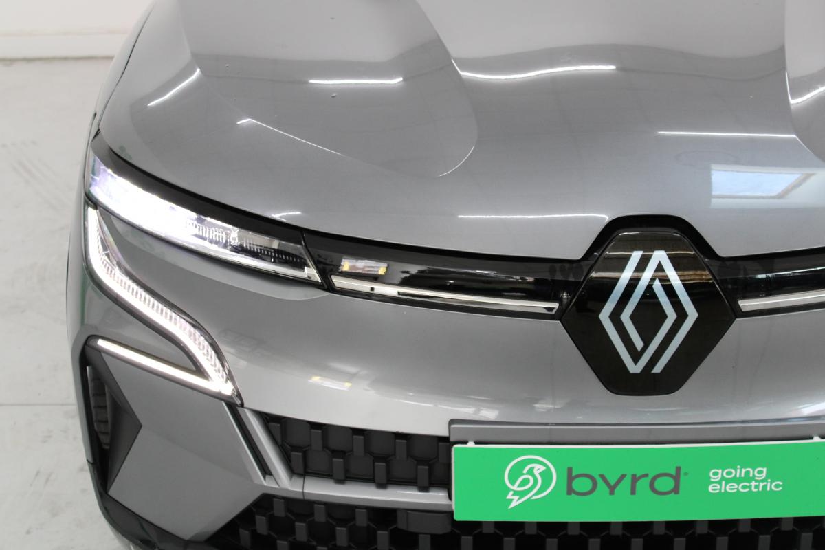 renault-megane-e-tech-2023-eletrico-0cc