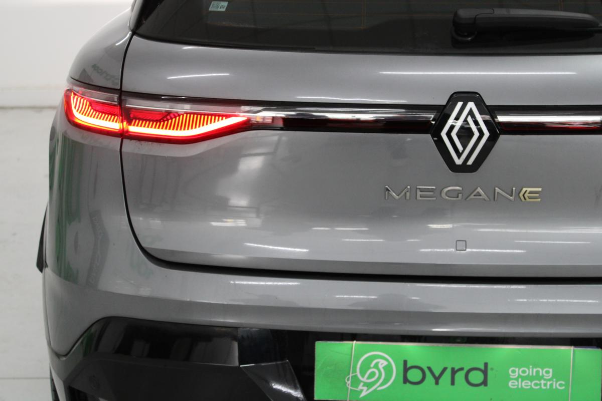 renault-megane-e-tech-2023-eletrico-0cc