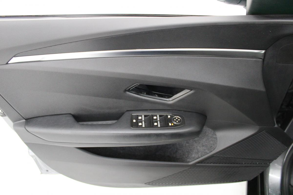 renault-megane-e-tech-2023-eletrico-0cc