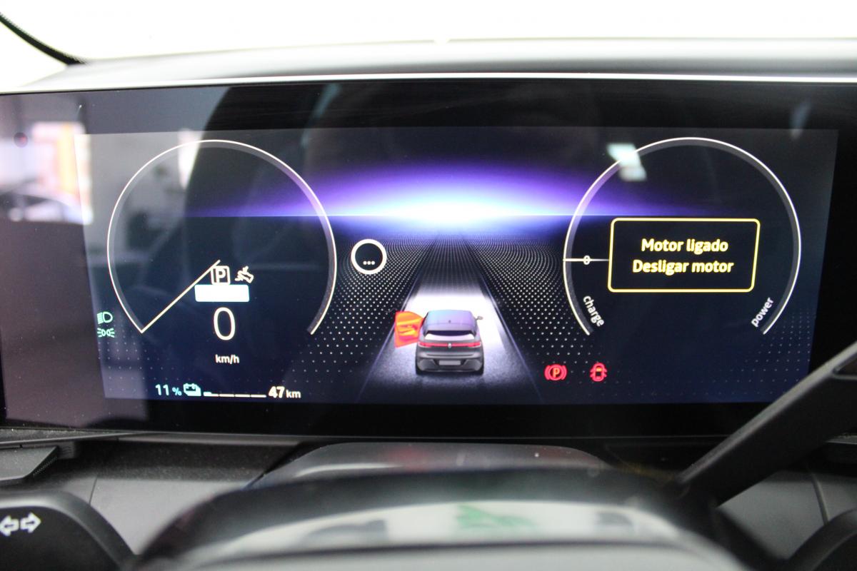 renault-megane-e-tech-2023-eletrico-0cc