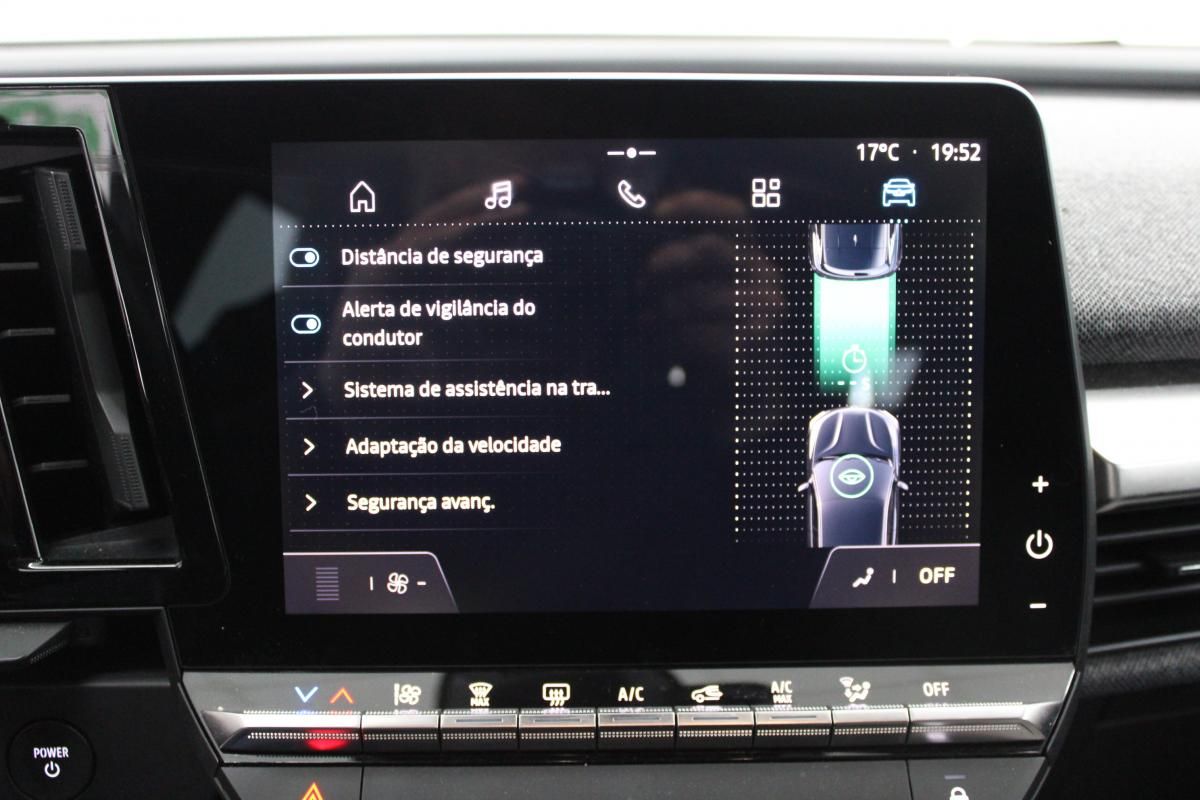 renault-megane-e-tech-2023-eletrico-0cc