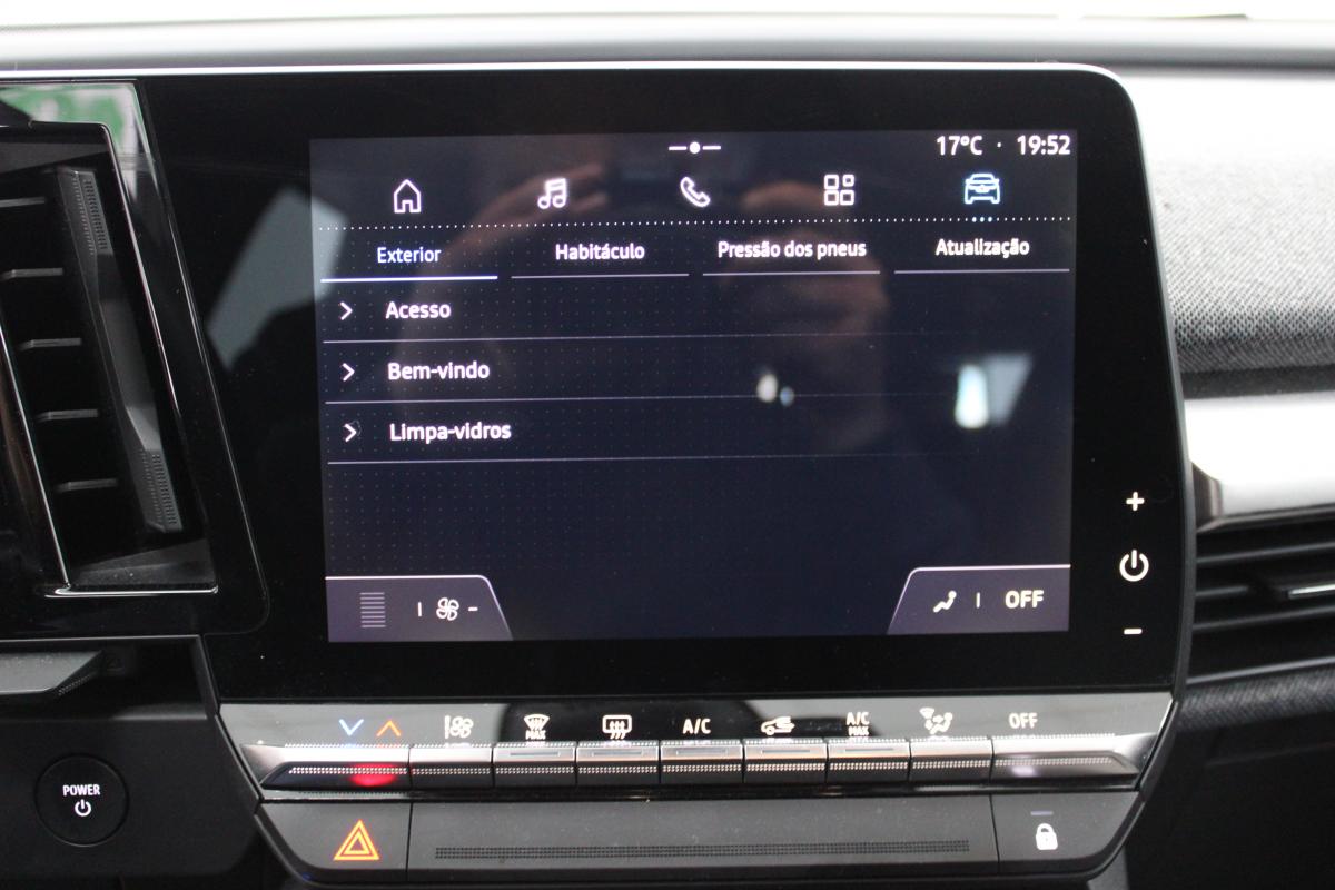 renault-megane-e-tech-2023-eletrico-0cc
