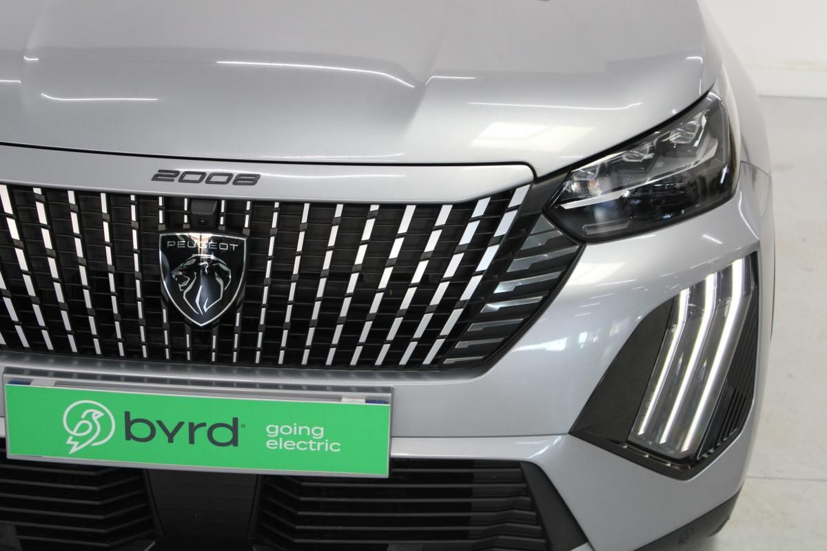 peugeot-e-2008-2025-eletrico-0cc