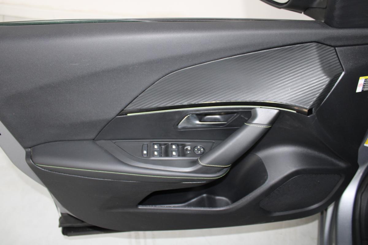 peugeot-e-2008-2025-eletrico-0cc