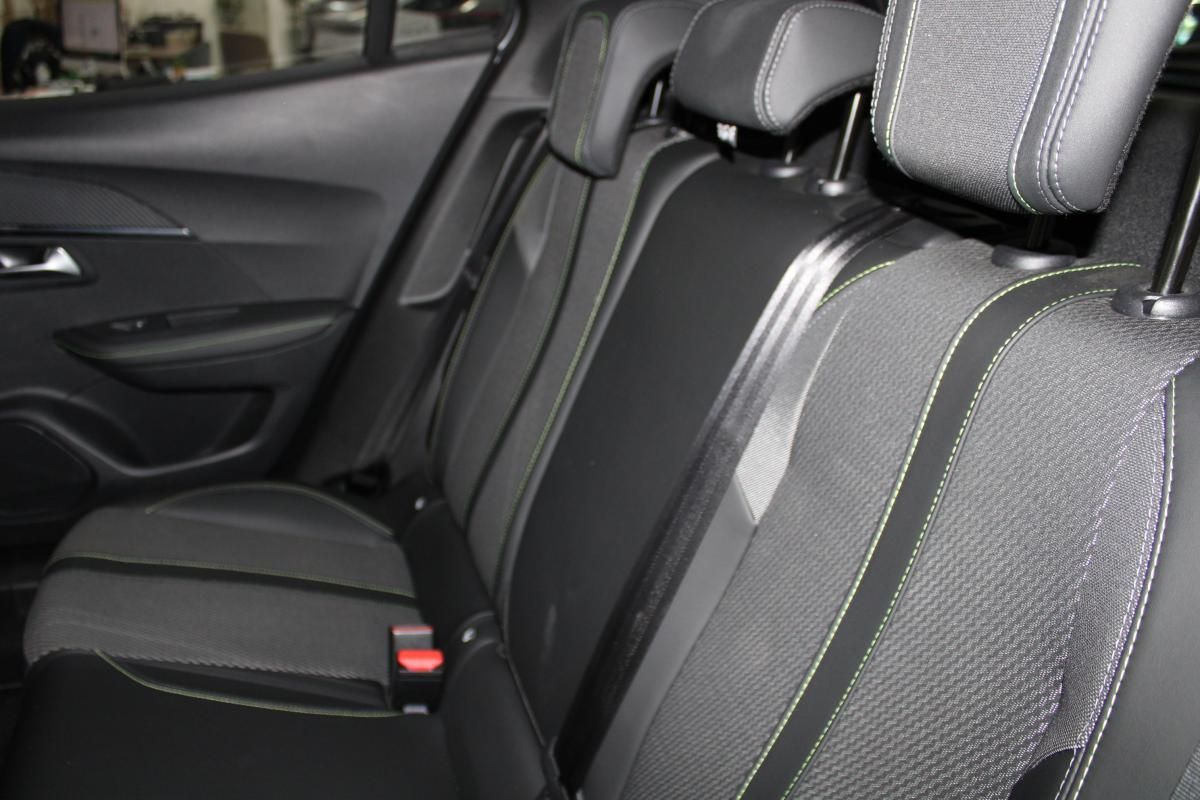 peugeot-e-2008-2025-eletrico-0cc