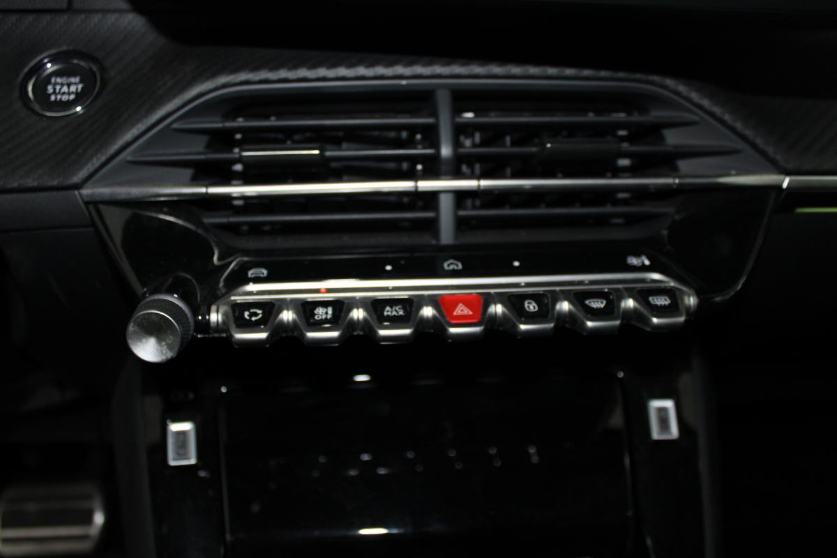 peugeot-e-2008-2025-eletrico-0cc