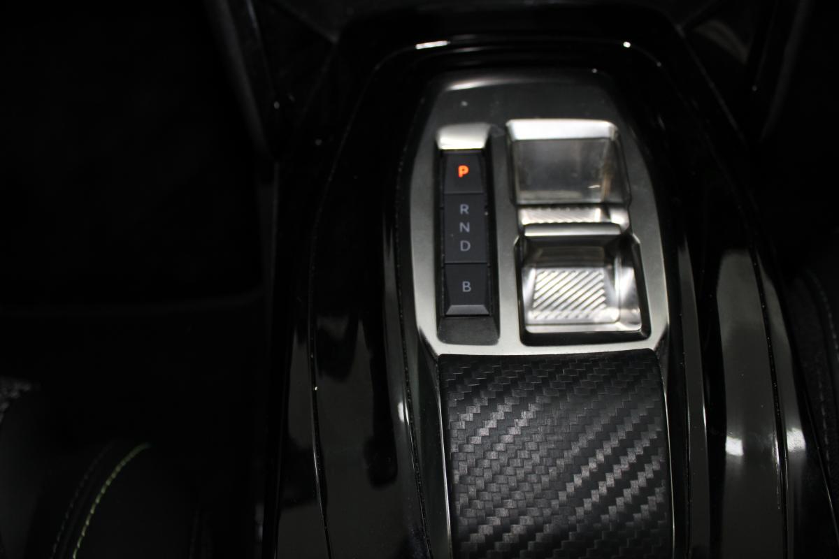 peugeot-e-2008-2025-eletrico-0cc