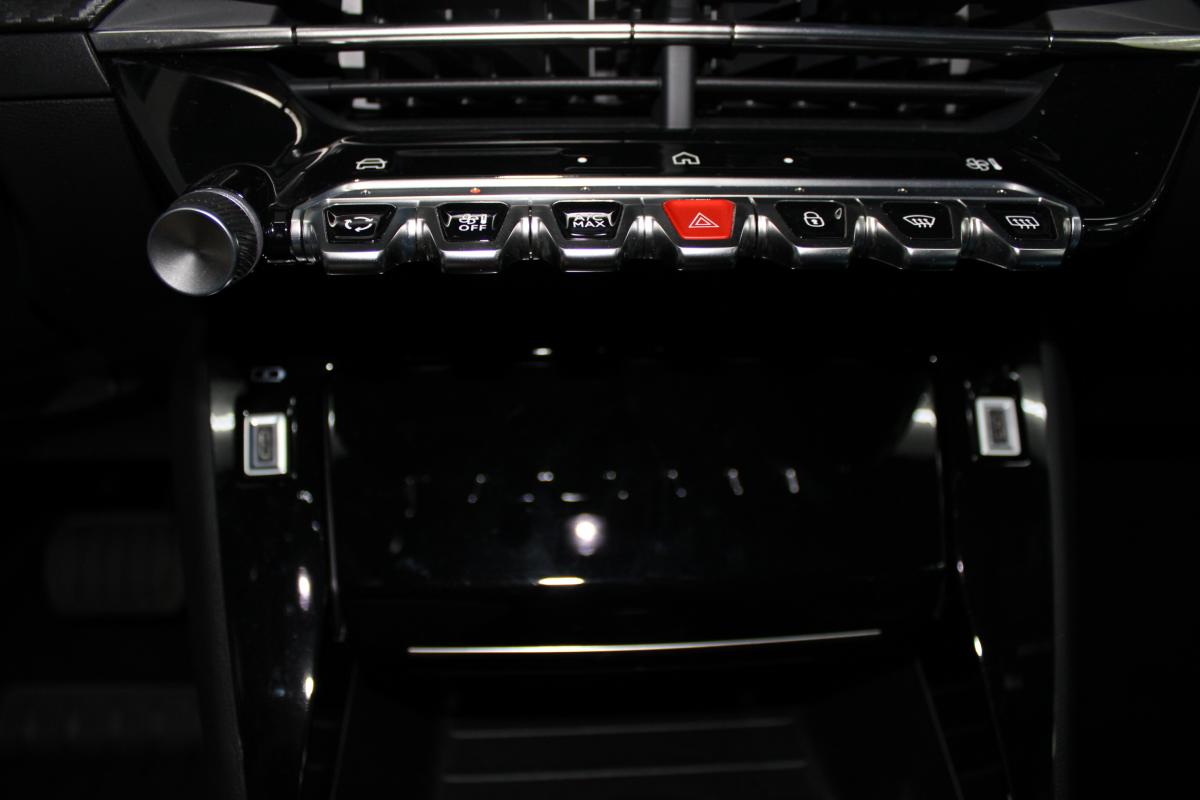 peugeot-e-2008-2025-eletrico-0cc