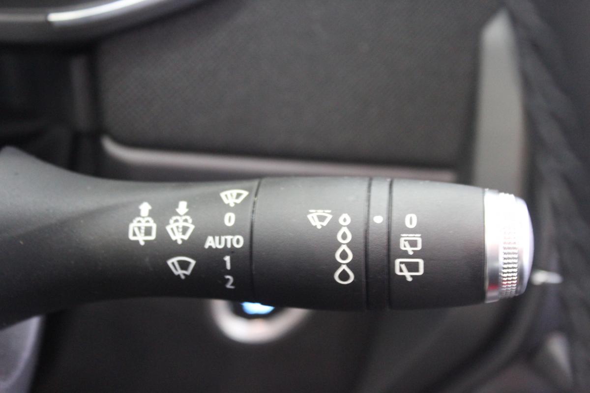 renault-zoe-2021-eletrico-0cc