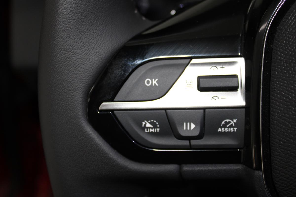 peugeot-e-208-2024-eletrico-0cc