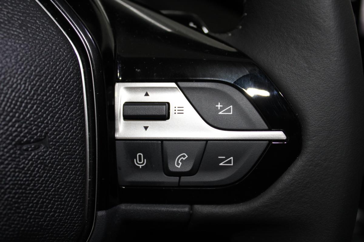 peugeot-e-208-2024-eletrico-0cc