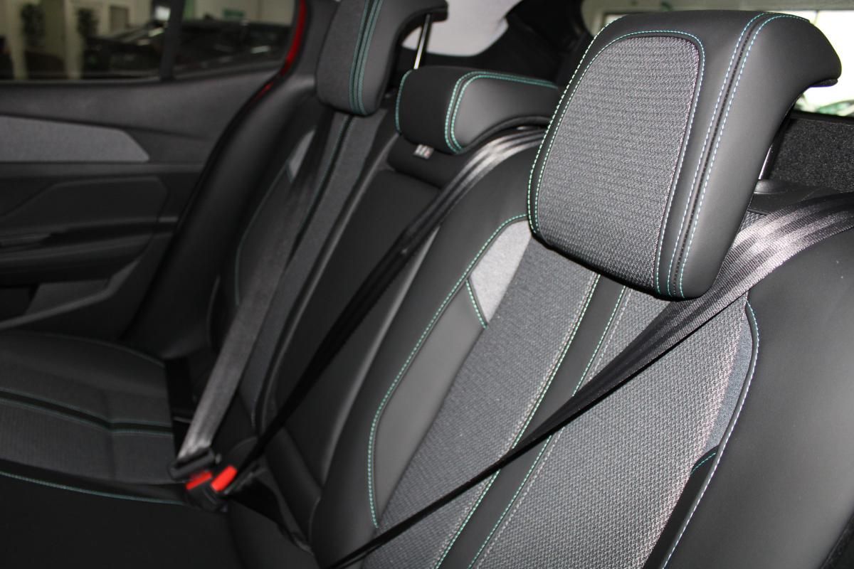 peugeot-e-208-2024-eletrico-0cc