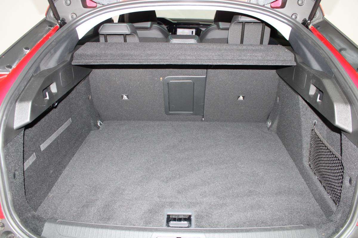 peugeot-e-208-2024-eletrico-0cc