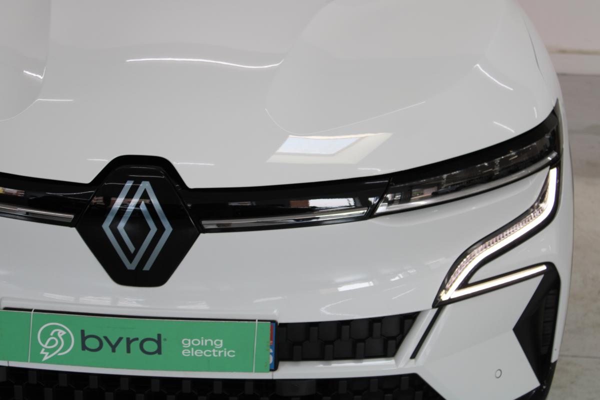 renault-megane-e-tech-2022-eletrico-0cc
