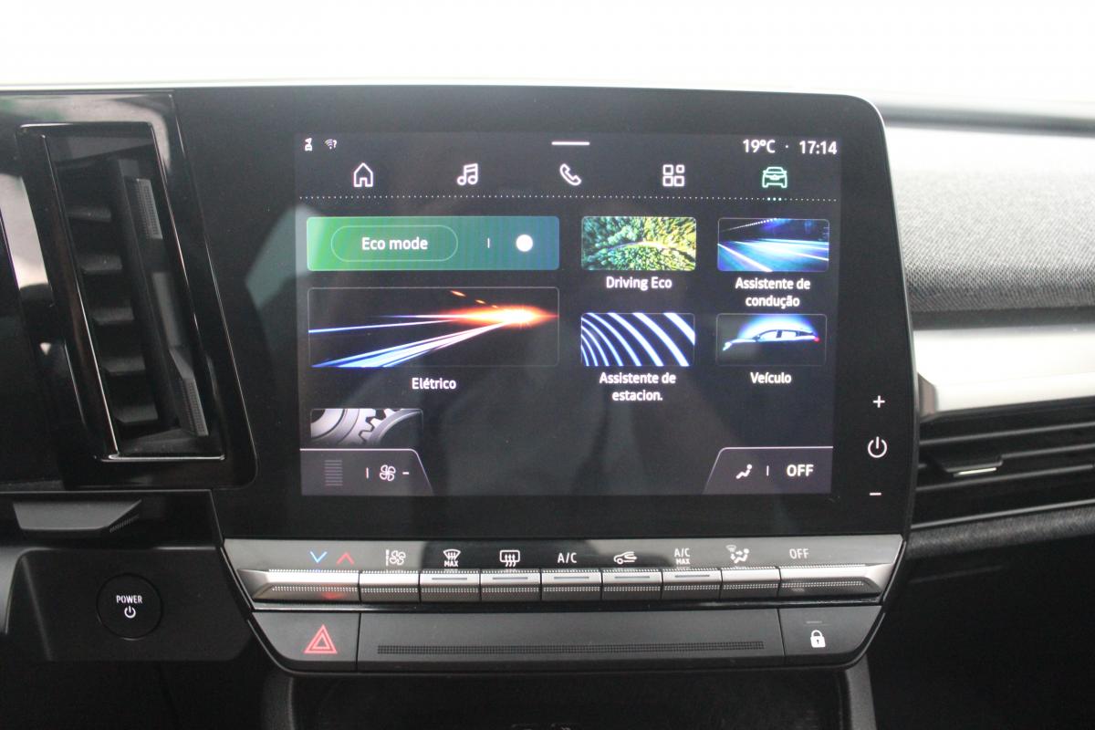 renault-megane-e-tech-2022-eletrico-0cc