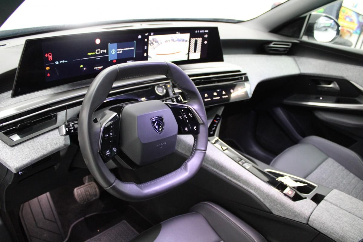peugeot-e-2008-2025-eletrico-0cc