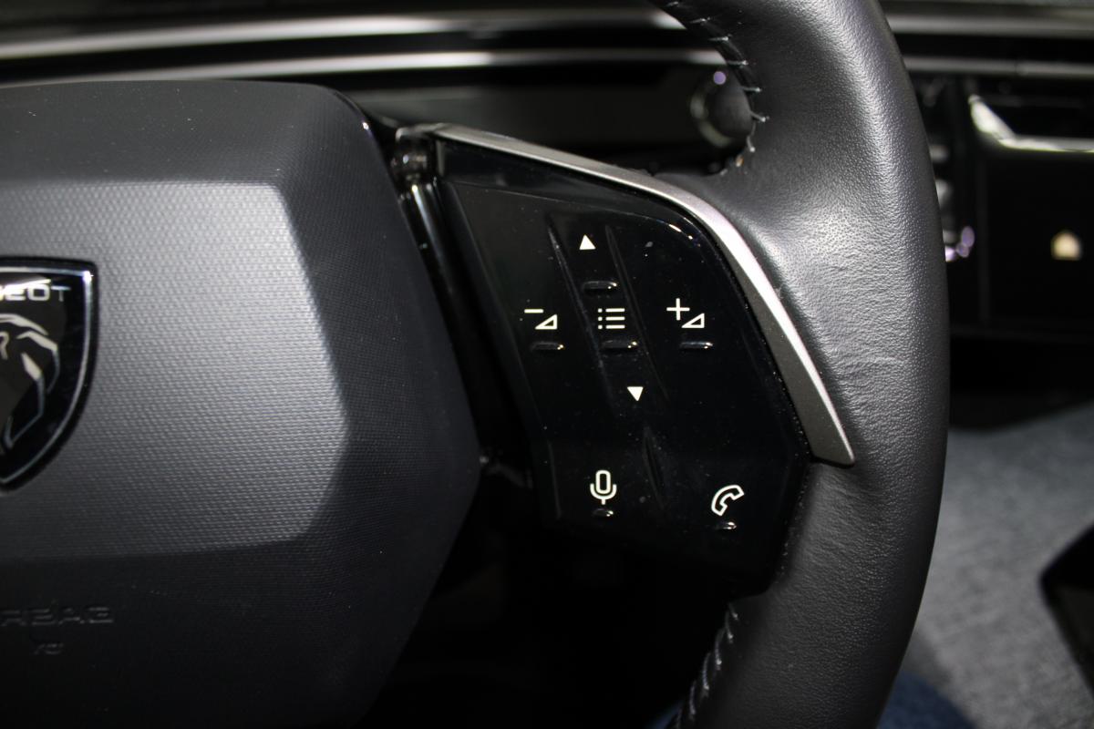 peugeot-e-2008-2025-eletrico-0cc