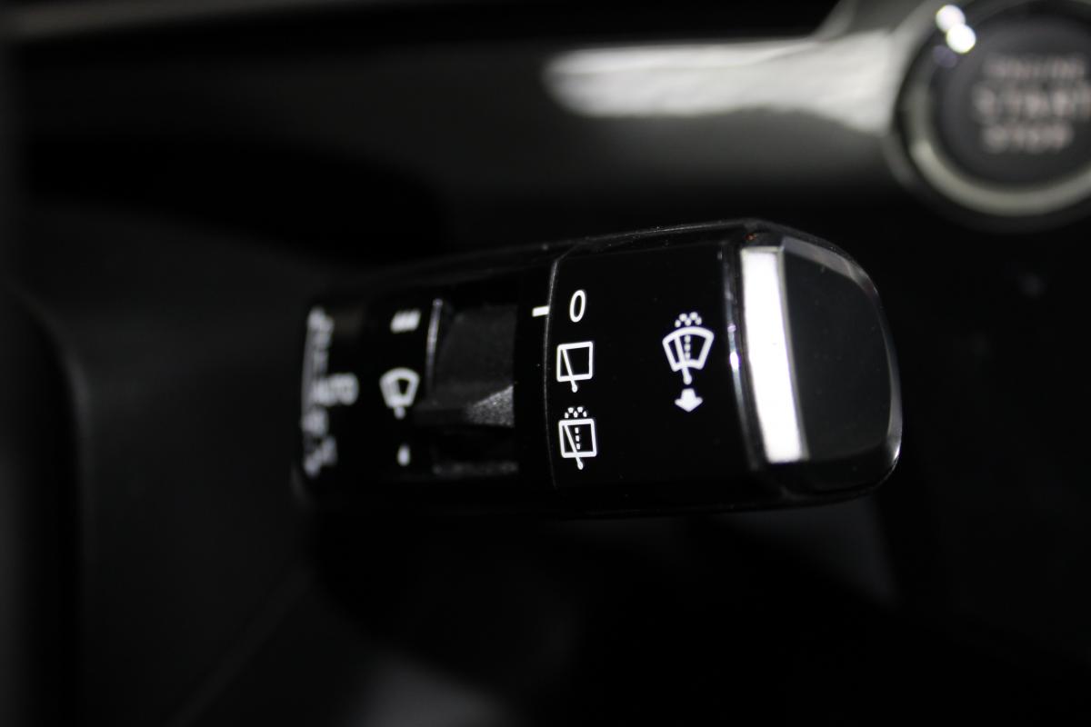 peugeot-e-2008-2025-eletrico-0cc