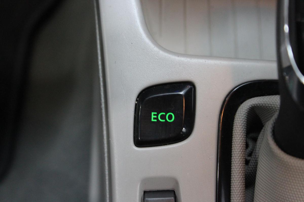 renault-zoe-2014-eletrico-0cc