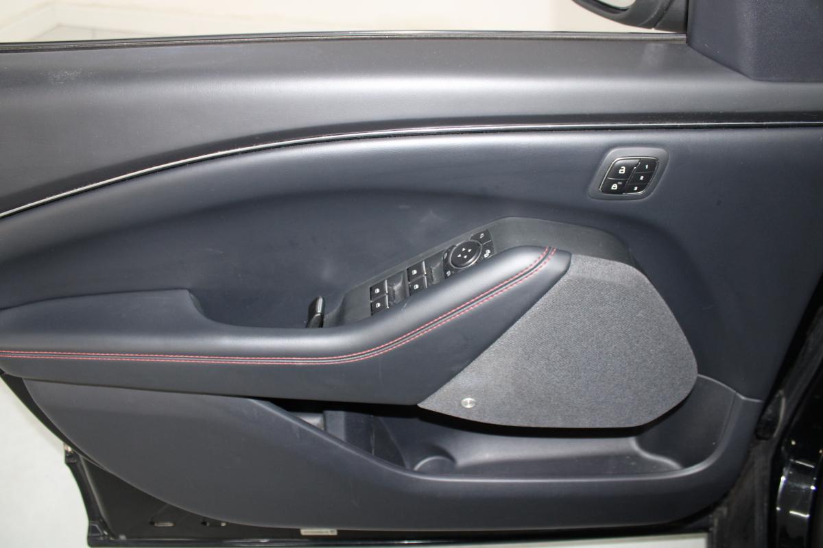 ford-mustang-mach-e-2023-eletrico-0cc