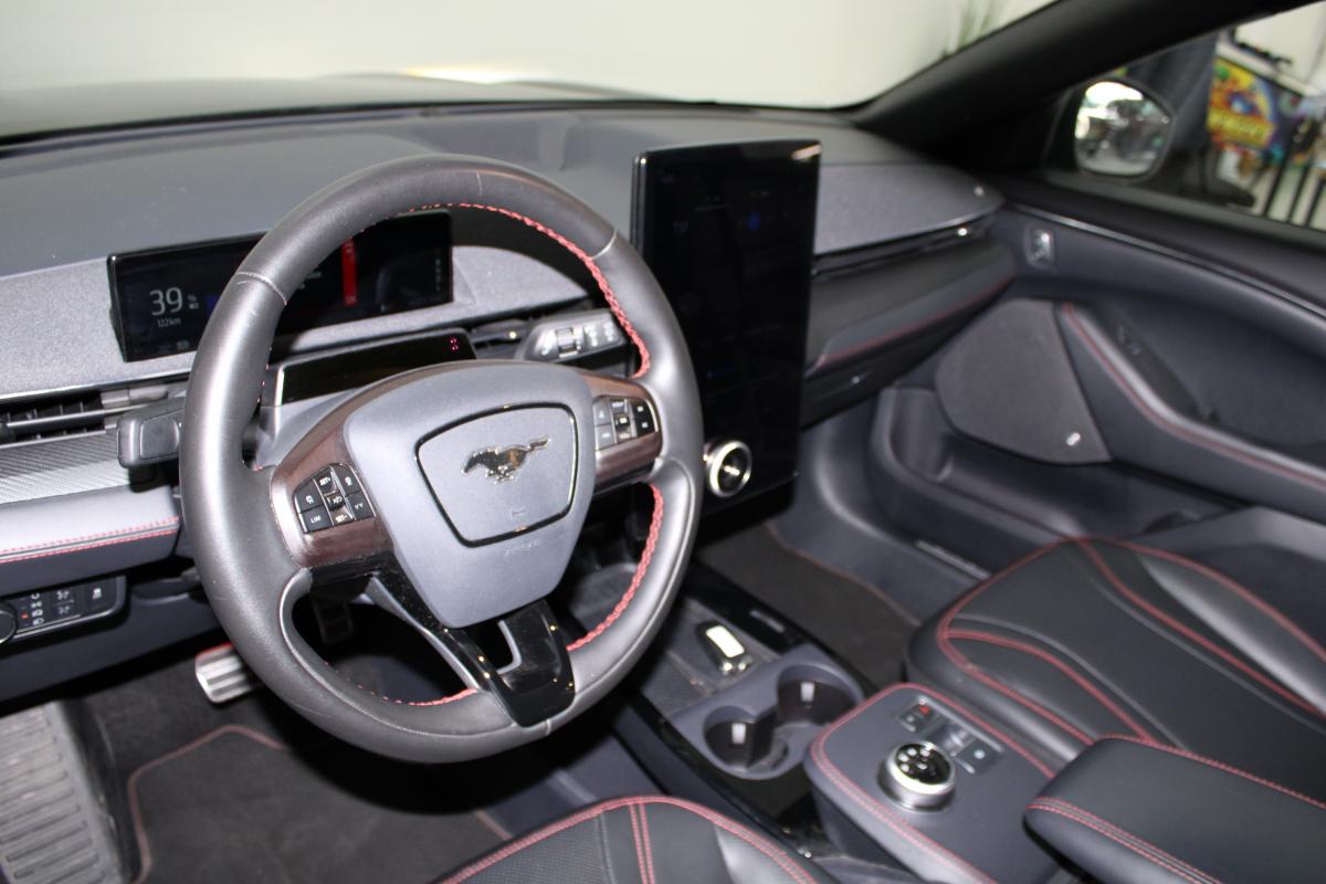 ford-mustang-mach-e-2023-eletrico-0cc