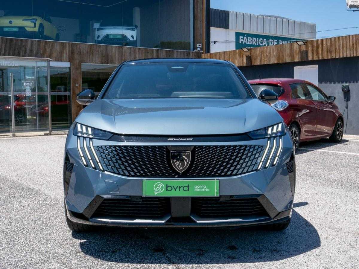 peugeot-e-3008-2025-eletrico-0cc