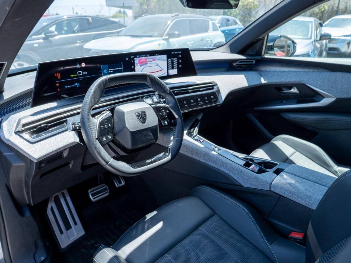 peugeot-e-3008-2025-eletrico-0cc