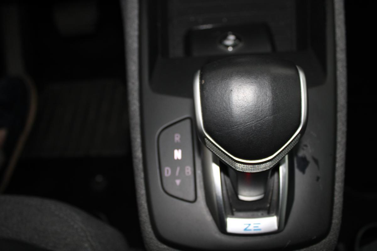 renault-zoe-2021-eletrico-0cc