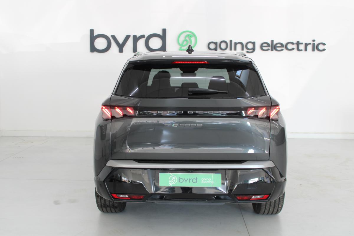peugeot-e-2008-2025-eletrico-0cc