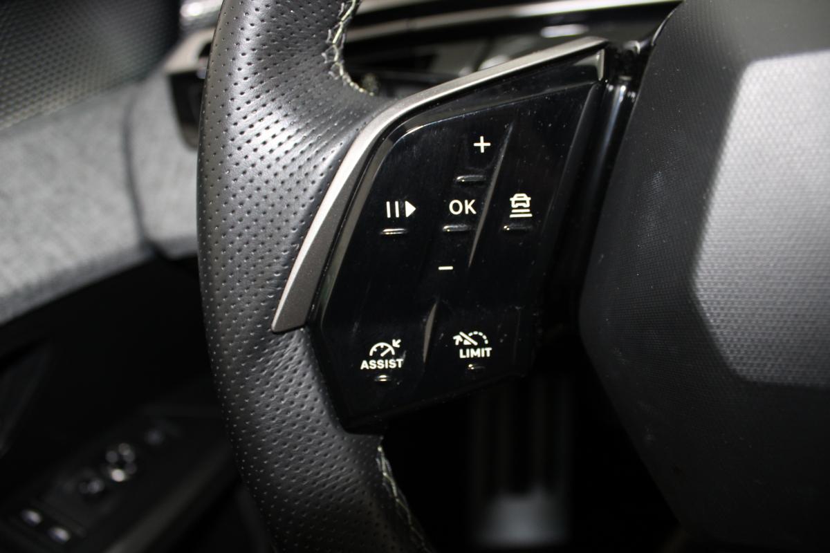 peugeot-e-2008-2025-eletrico-0cc