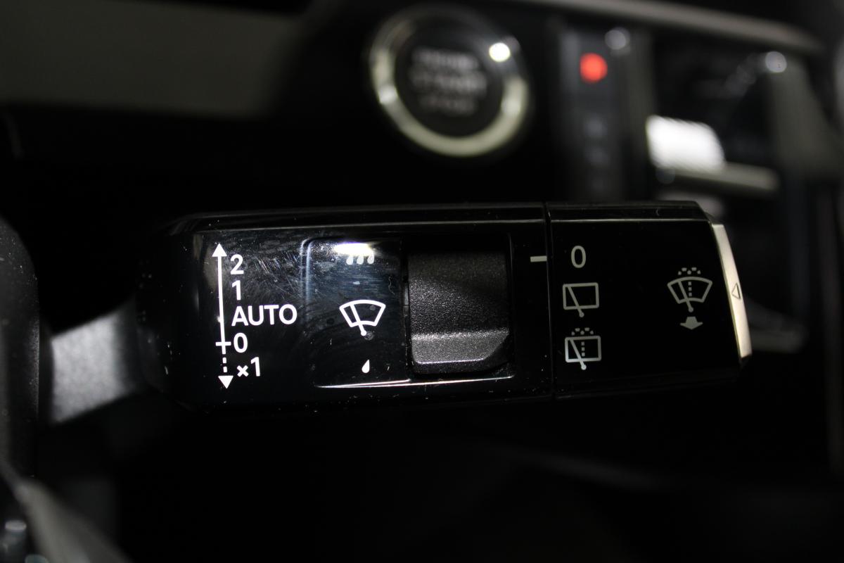 peugeot-e-2008-2025-eletrico-0cc