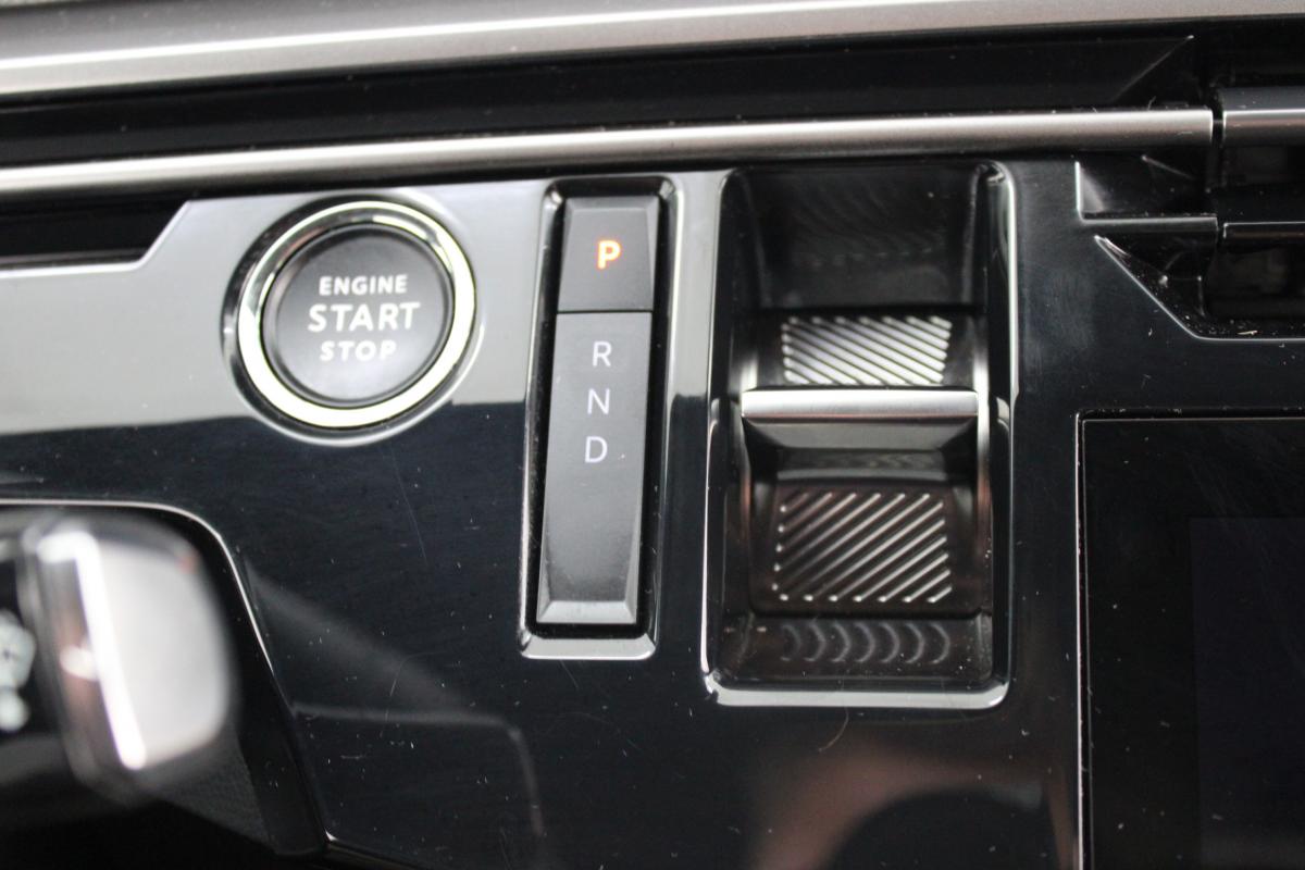 peugeot-e-2008-2025-eletrico-0cc