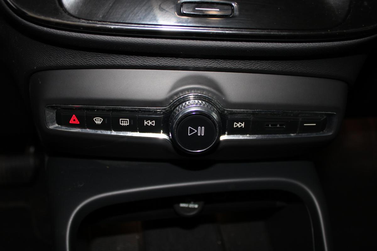volvo-c40-2021-eletrico-0cc