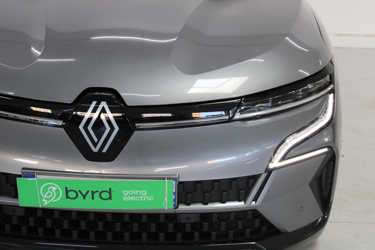renault-megane-e-tech-2023-eletrico-0cc