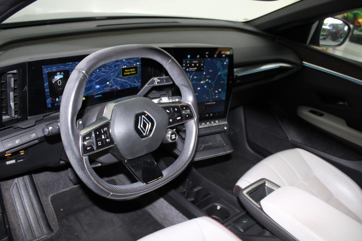 renault-megane-e-tech-2023-eletrico-0cc