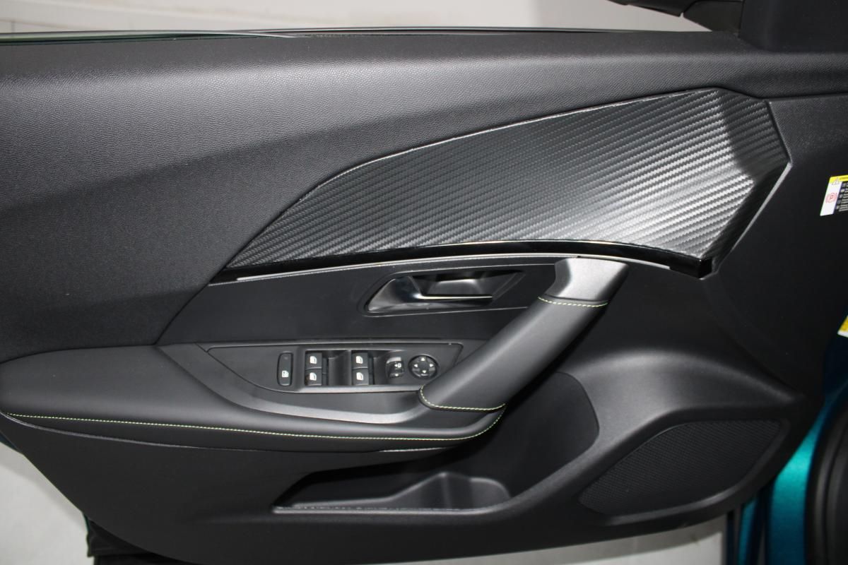 peugeot-e-2008-2025-eletrico-0cc