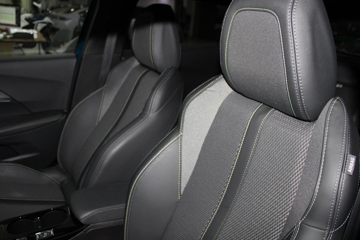 peugeot-e-2008-2025-eletrico-0cc
